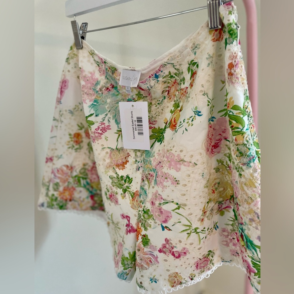 Sommerset Eyelet Circle Trim Shorts - Picture 7 of 8